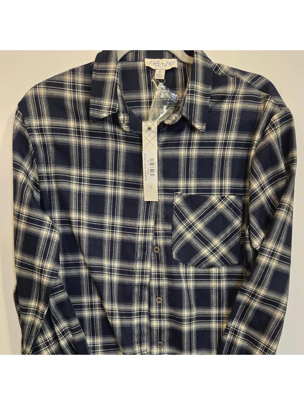 Women's Blue and Navy Shirt